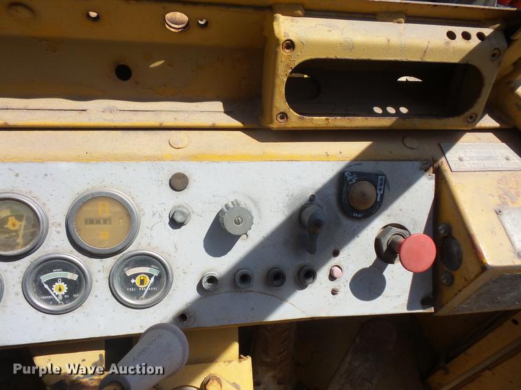 image for item DB6171 1977 Caterpillar 920 wheel loader