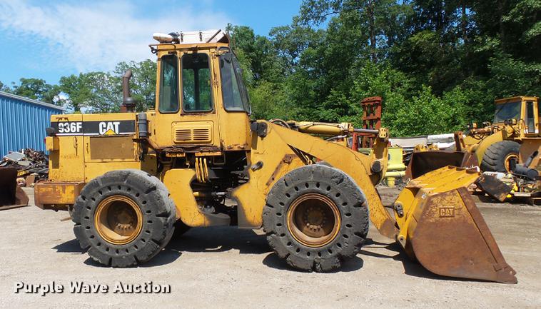 image for item DB7108 1991 Caterpillar 936E wheel loader
