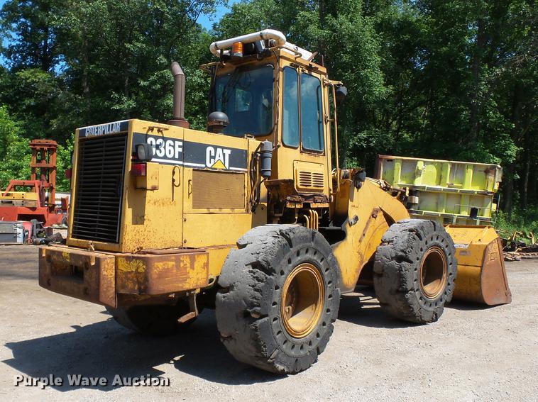 image for item DB7108 1991 Caterpillar 936E wheel loader