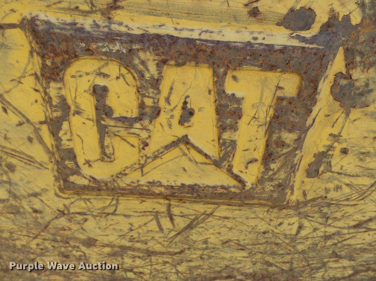 image for item DB7108 1991 Caterpillar 936E wheel loader