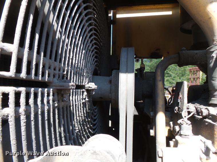 image for item DB7108 1991 Caterpillar 936E wheel loader