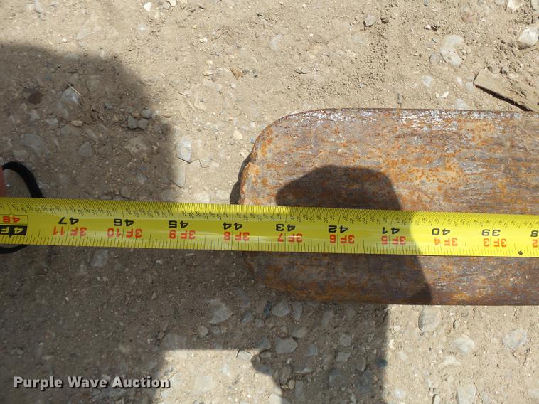 image for item DB7110 John Deere skid steer pallet forks