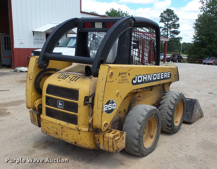 image for item DB7111 1999 John Deere 250 skid steer