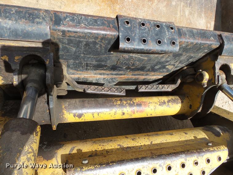 image for item DB7111 1999 John Deere 250 skid steer