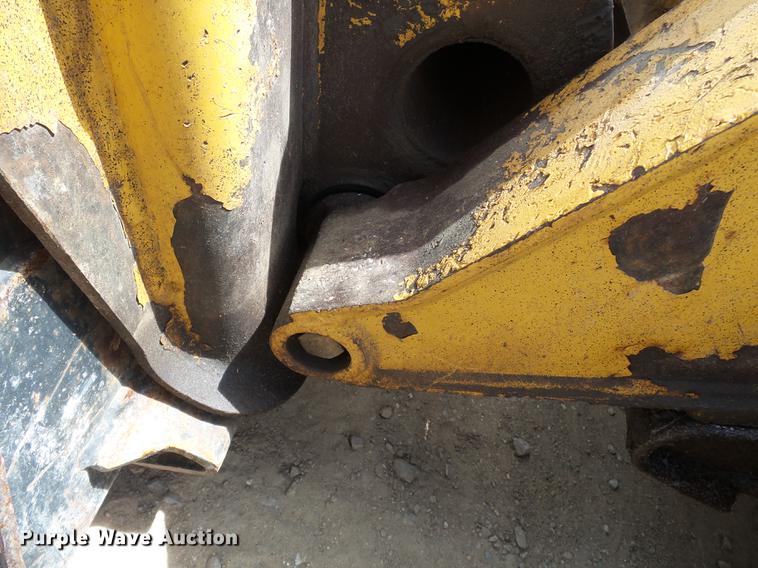 image for item DB7111 1999 John Deere 250 skid steer