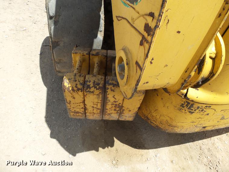 image for item DB7111 1999 John Deere 250 skid steer