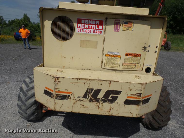 image for item DB7116 2000 JLG 40H boom lift