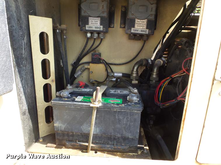 image for item DB7116 2000 JLG 40H boom lift