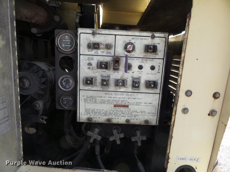 image for item DB7116 2000 JLG 40H boom lift