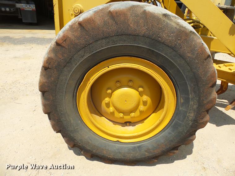 image for item DB7117 Caterpillar 12G motor grader