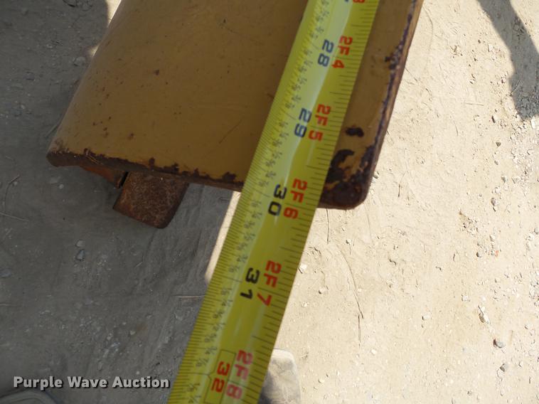 image for item DB7117 Caterpillar 12G motor grader