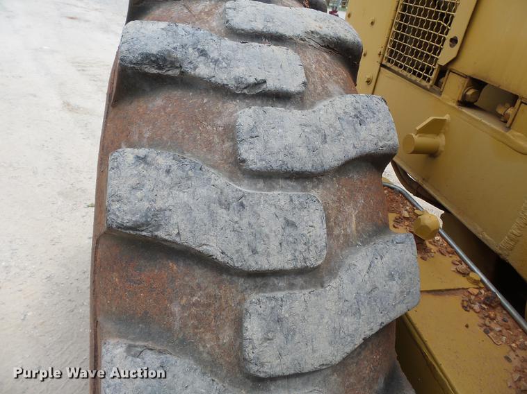 image for item DB7117 Caterpillar 12G motor grader