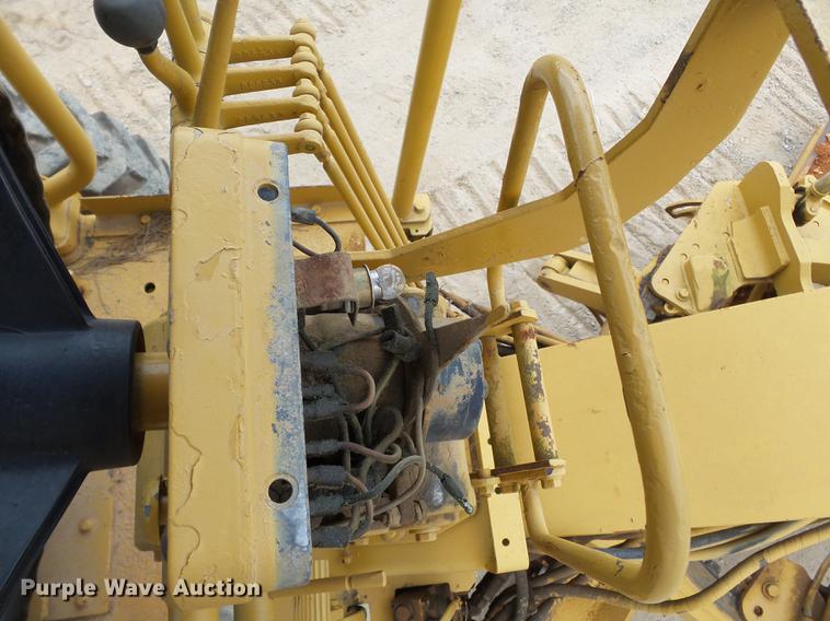 image for item DB7117 Caterpillar 12G motor grader