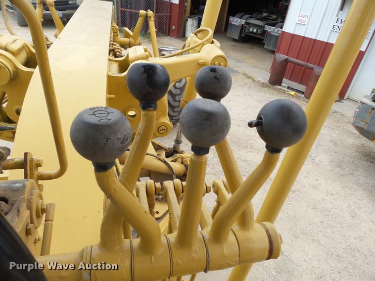 image for item DB7117 Caterpillar 12G motor grader
