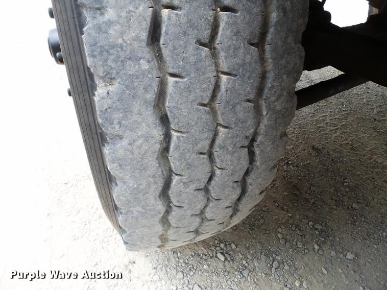 image for item DB7119 2002 International 2554 dump truck