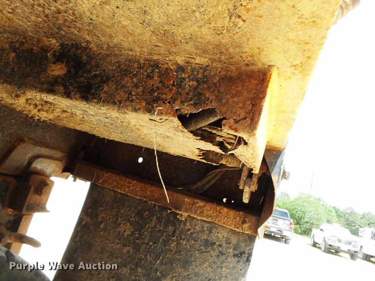 image for item DB7119 2002 International 2554 dump truck