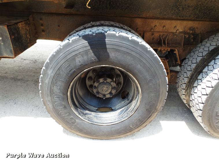 image for item DB7119 2002 International 2554 dump truck