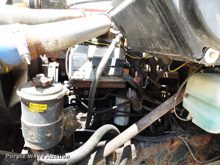 image for item DB7119 2002 International 2554 dump truck