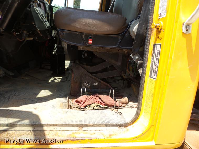 image for item DB7119 2002 International 2554 dump truck