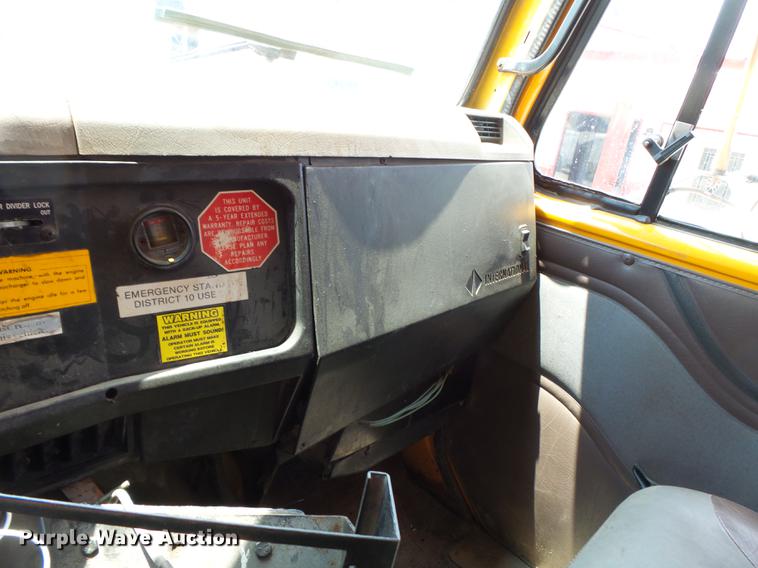 image for item DB7119 2002 International 2554 dump truck