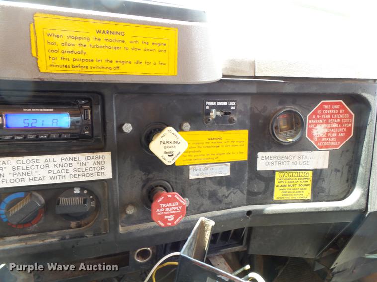 image for item DB7119 2002 International 2554 dump truck