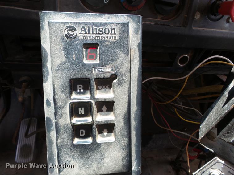 image for item DB7119 2002 International 2554 dump truck