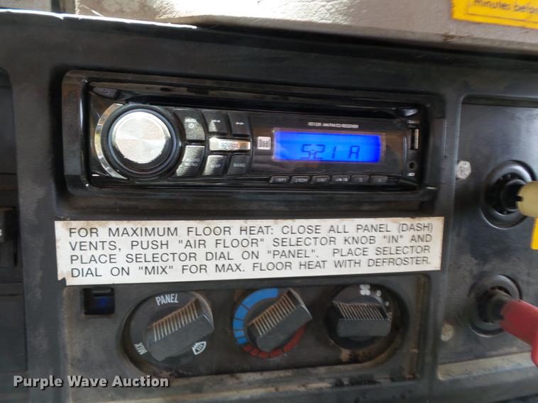 image for item DB7119 2002 International 2554 dump truck