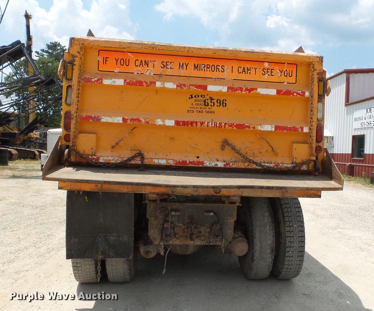 image for item DB7120 2002 International 2554 dump truck