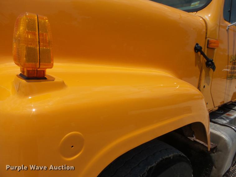 image for item DB7120 2002 International 2554 dump truck