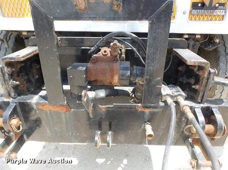 image for item DB7120 2002 International 2554 dump truck