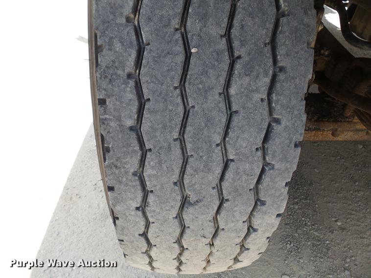 image for item DB7120 2002 International 2554 dump truck