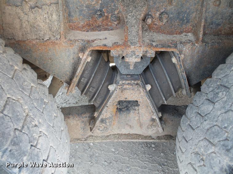 image for item DB7120 2002 International 2554 dump truck