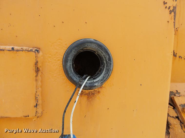 image for item DB7120 2002 International 2554 dump truck