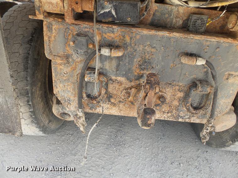 image for item DB7120 2002 International 2554 dump truck