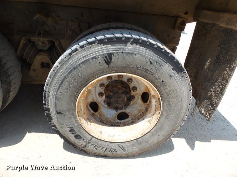 image for item DB7120 2002 International 2554 dump truck