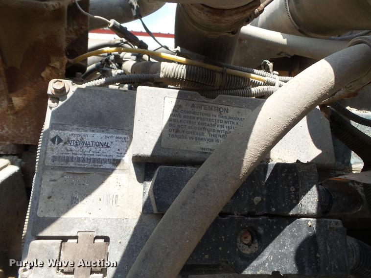 image for item DB7120 2002 International 2554 dump truck