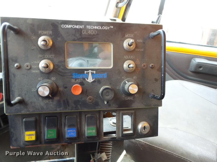 image for item DB7120 2002 International 2554 dump truck