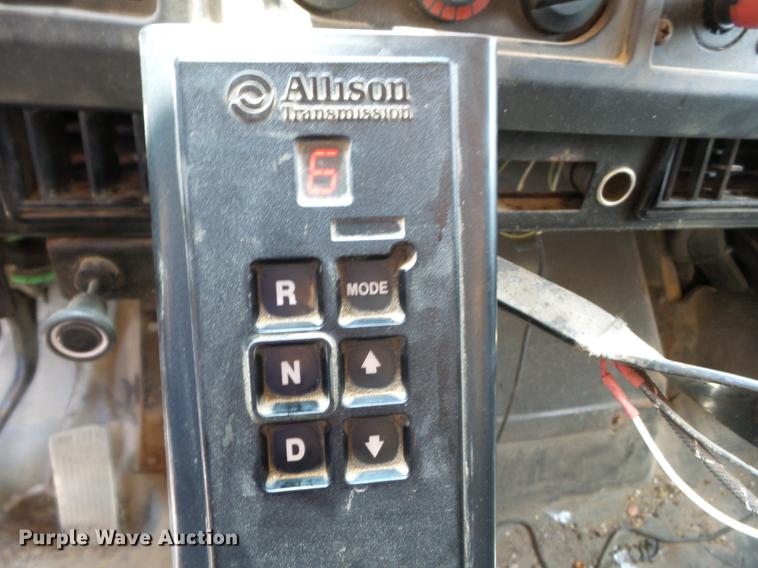 image for item DB7120 2002 International 2554 dump truck