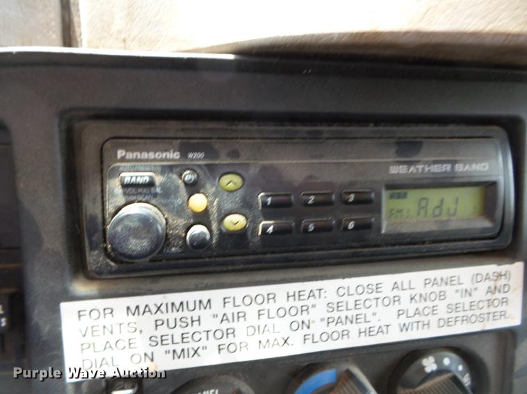 image for item DB7120 2002 International 2554 dump truck