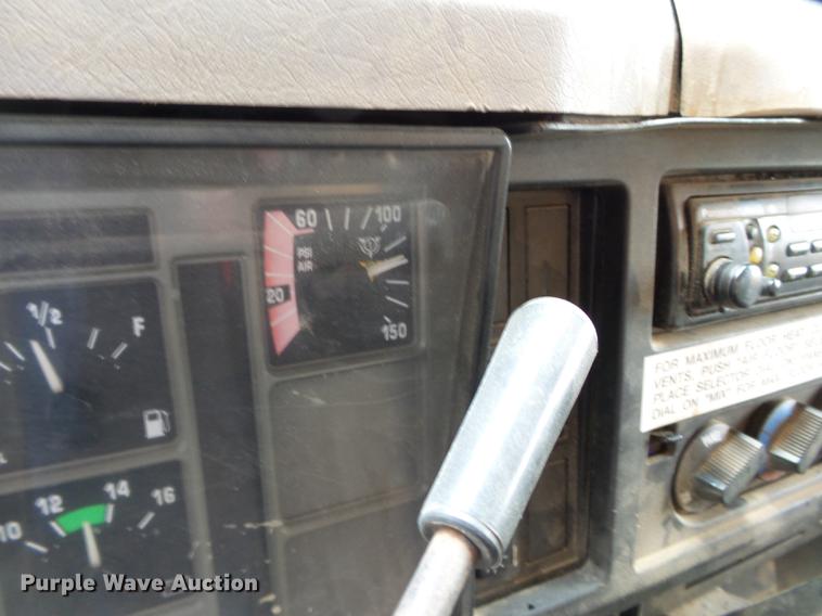 image for item DB7120 2002 International 2554 dump truck