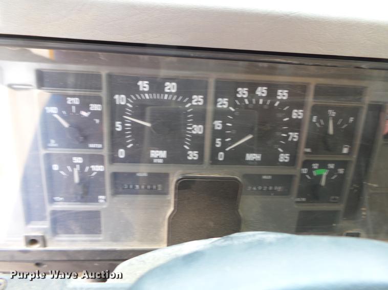 image for item DB7120 2002 International 2554 dump truck