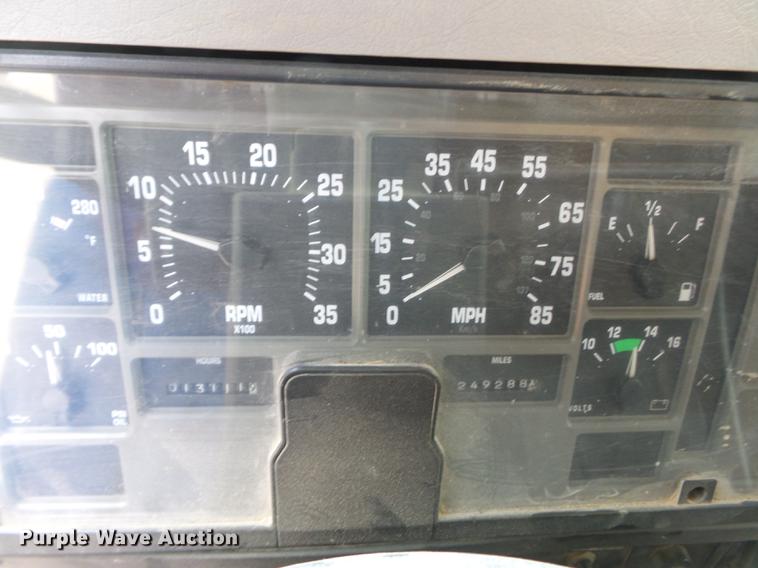 image for item DB7120 2002 International 2554 dump truck