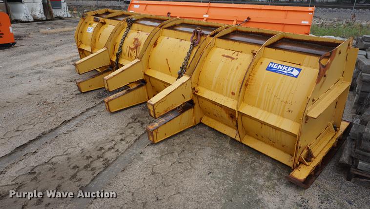 image for item DB8475 Henke bucket mounted snow pusher blade