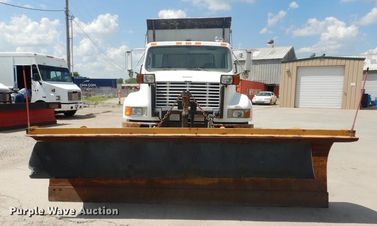 image for item DB8479 1996 International 4900 dump truck