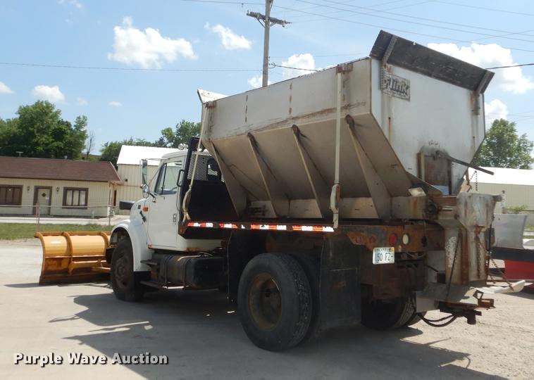 image for item DB8479 1996 International 4900 dump truck