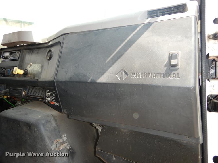 image for item DB8479 1996 International 4900 dump truck