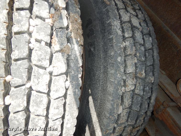 image for item DB8479 1996 International 4900 dump truck