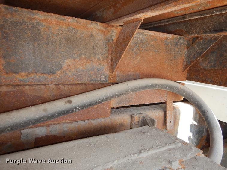 image for item DB8479 1996 International 4900 dump truck