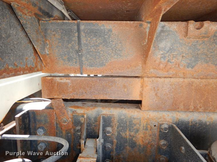 image for item DB8479 1996 International 4900 dump truck