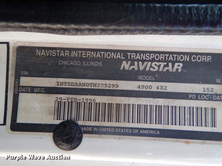 image for item DB8479 1996 International 4900 dump truck